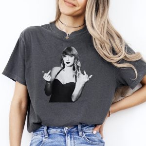 Taylor Swift Middle Finger Tee Shirt Trendy Shirt Taylor Swift Tee Shirt Concert Shirt Unique riracha 2