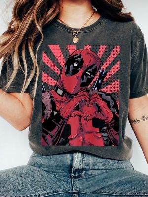 Marvel Deadpool Closed Hand Heart Shirt Disneyland Family Matching Shirt Marvel Comic Shirt Wdw Epcot Theme Park Shirt riracha 4