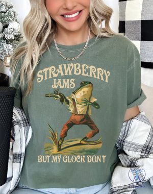 Strawberry Jams But My Glock Dont Shirt Funny Frog Shirt Strawberry Jams But My Glock Dont T Shirt riracha 3