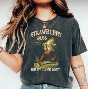 Strawberry Jams But My Glock Dont Shirt Funny Frog Shirt Strawberry Jams But My Glock Dont T Shirt riracha 4