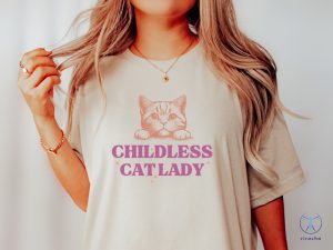 Childless Cat Lady Kamala Shirt A Bunch Of Childless Cat Ladies Childless Cat Lady Shirt riracha 5