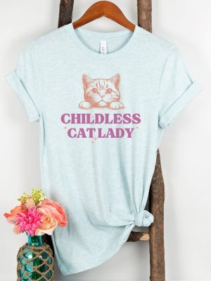 Childless Cat Lady Kamala Shirt A Bunch Of Childless Cat Ladies Childless Cat Lady Shirt riracha 6