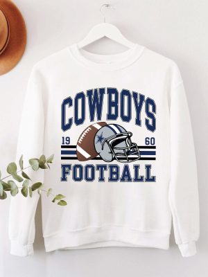 Vintage Cowboys Football Sweatshirt Shirt Retro Style 90S Vintage Unisex Crewneck Dallas Cowboys Jersey riracha 4