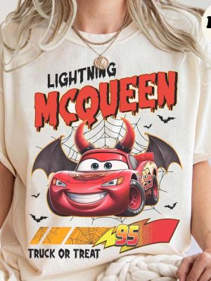 Retro Lightning Mc Queen Vintage Race 95 Halloween Shirt riracha 3