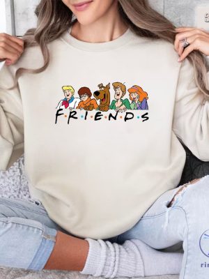 Vintage Friends Scooby Doo Sweatshirt Scooby Doo Best Day Ever Shirt riracha 4