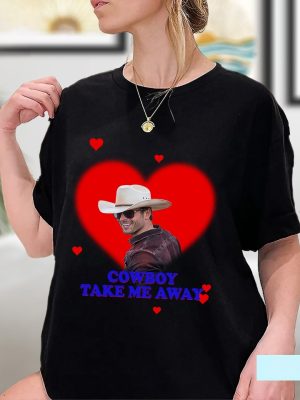 Cowboy Take Me Away Glen Powell Shirt If You Feel It Chase It Shirt Twisters 2024 Glen Powell Movies riracha 2