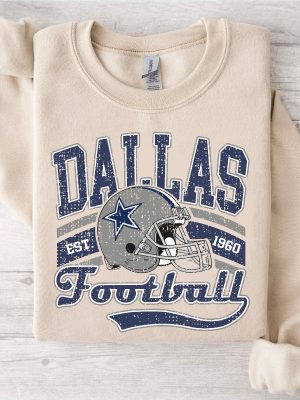 Retro Dallas Football Shirt Cowboys Team Shirt Vintage Texas Shirt Dallas Football Tee riracha 2