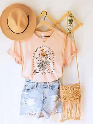 Bee Kind Shirt Wildflowers T Shirt Women Floral Tee Be Kind Back Print Aesthetic Flower Shirt riracha 2 1