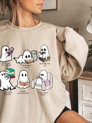 Ghost Reading Books Sweater Bookish Halloween Sweatshirt Halloween Teacher Gift Librarian Halloween T Shirt riracha 4