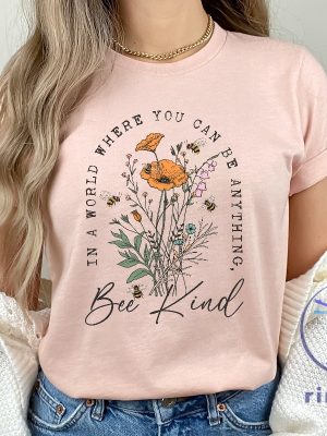 Bee Kind Shirt Wildflowers T Shirt Women Floral Tee Be Kind Back Print Aesthetic Flower Shirt riracha 3 2