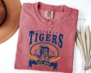 Detroit Tigers T Shirt Vintage Style Graphic Tee Retro Baseball Fan Shirt Detroit Tigers Shirt riracha 4