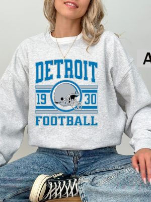 Vintage Detroit Football Sweatshirt T Shirt And Hoodie Trendy Detroit Football Fan Gift Detroit Tigers Shirt riracha 3