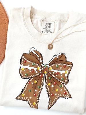 Christmas Gingerbread Shirt Christmas Bow Shirt Coquette Christmas Tee Christmas Gingerbread T Shirt riracha 3