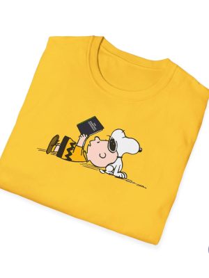 Peanuts Snoopy Charlie Brown Reading Anarchists Cookbook Tribute Shirt Snoopy Reading Book Shirt riracha 2