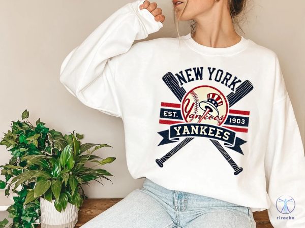 New York Yankees Vintage Sweatshirt Cozy New York Yankees Shirt Chic New York Yankees Hoodie Yankees Hoodie Shirt Sweatshirt Yankees Tshirt riracha 2