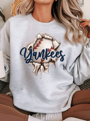 New York Yankees Sweatshirt New York Yankees Shirt Yankees Fan Sweatshirt New York Sports Hoodie Yankees Hoodie Shirt Sweatshirt Yankees Tshirt riracha 3