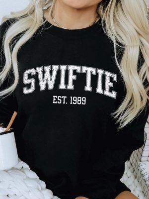 Swiftie Est 1989 Sweatshirt Vintage Taylor Swift Sweatshirt Swiftie Sweatshirt Hoodie T Shirt riracha 2