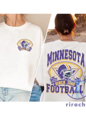 Minnesota Vikings Football Sweatshirt Hoodie Sweatshirt Graphic Tee Gift For Football Fan Retro Style 90S Vintage Unisex Crewneck Tee Gifts riracha 2