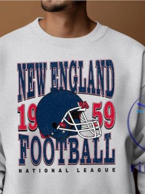 New England Patriots Sweatshirt Hoodie Tshirt Shirt Vintage Crewneck Gifts For Fan Men Women Tee Shirts Tshirt Birthday Christmas Unique riracha 5