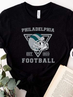 Philadelphia Eagles Football Shirt Hoodie Sweatshirt Gifts For Fan Mens Womens Crewneck Retro Eagles Shirts Gift Game Day Sweater Unique riracha 1 1