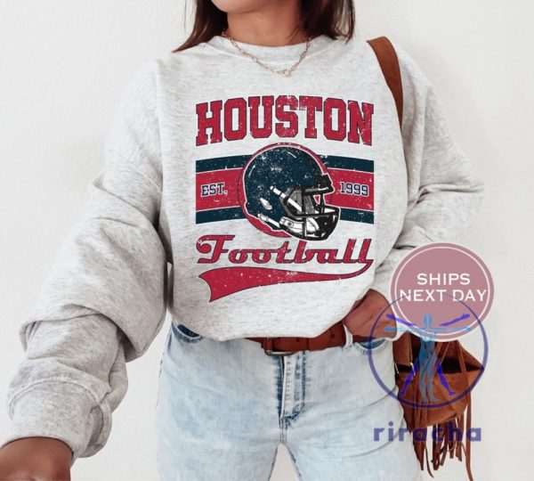 Houston Cougars Football Sweatshirt Tshirt Hoodie Vintage Houston Crewneck Tee Shirts Retro Houston Sweater Pullover Gifts For Fan Mens Womens riracha 1