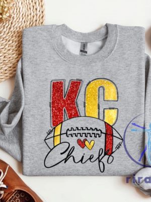 Kansas City Chiefs Sweatshirt Hoodie Tshirt Gift For Fan Mens Womens Crewneck Game Day Sweater Chiefs Jersey Sweaters Pullover Hoodies Unique riracha 1 2