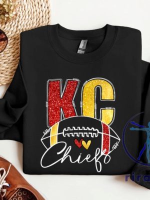 Kansas City Chiefs Sweatshirt Hoodie Tshirt Gift For Fan Mens Womens Crewneck Game Day Sweater Chiefs Jersey Sweaters Pullover Hoodies Unique riracha 1 3