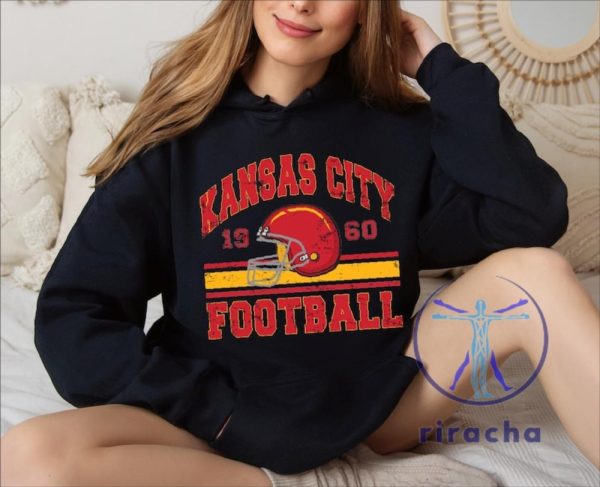 Kansas City Chiefs Football Sweatshirt Hoodie Tshirt Tee Shirts Gifts For Kc Fan Mens Womens Vintage Sweater Game Day Hoodies Mom Dad Unique riracha 1 1