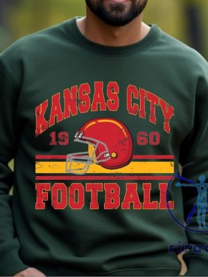 Kansas City Chiefs Football Sweatshirt Hoodie Tshirt Tee Shirts Gifts For Kc Fan Mens Womens Vintage Sweater Game Day Hoodies Mom Dad Unique riracha 1 3