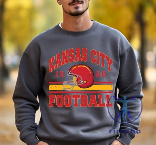 Kansas City Chiefs Football Sweatshirt Hoodie Tshirt Tee Shirts Gifts For Kc Fan Mens Womens Vintage Sweater Game Day Hoodies Mom Dad Unique riracha 1 5