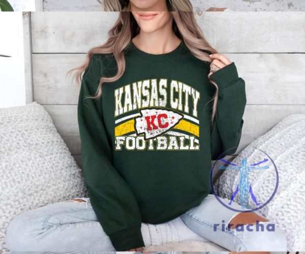 Vintage Football Kansas City Sweatshirt Hoodies Tshirts Tee Gift For Fan Kansas City Fan Shirts Kansas City Chiefs Crewneck riracha 1 1